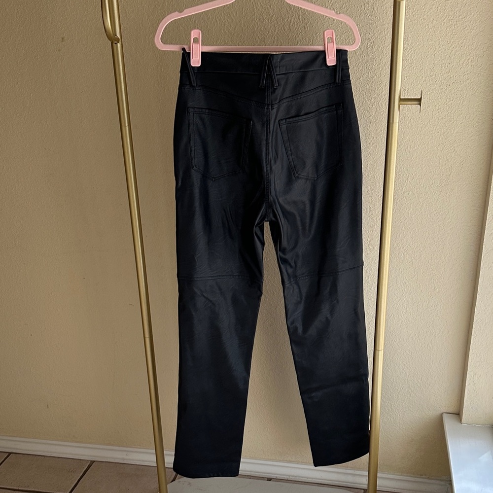 BOGO Good American Black Faux Leather Straight-Leg Pants - Picture 4 of 7